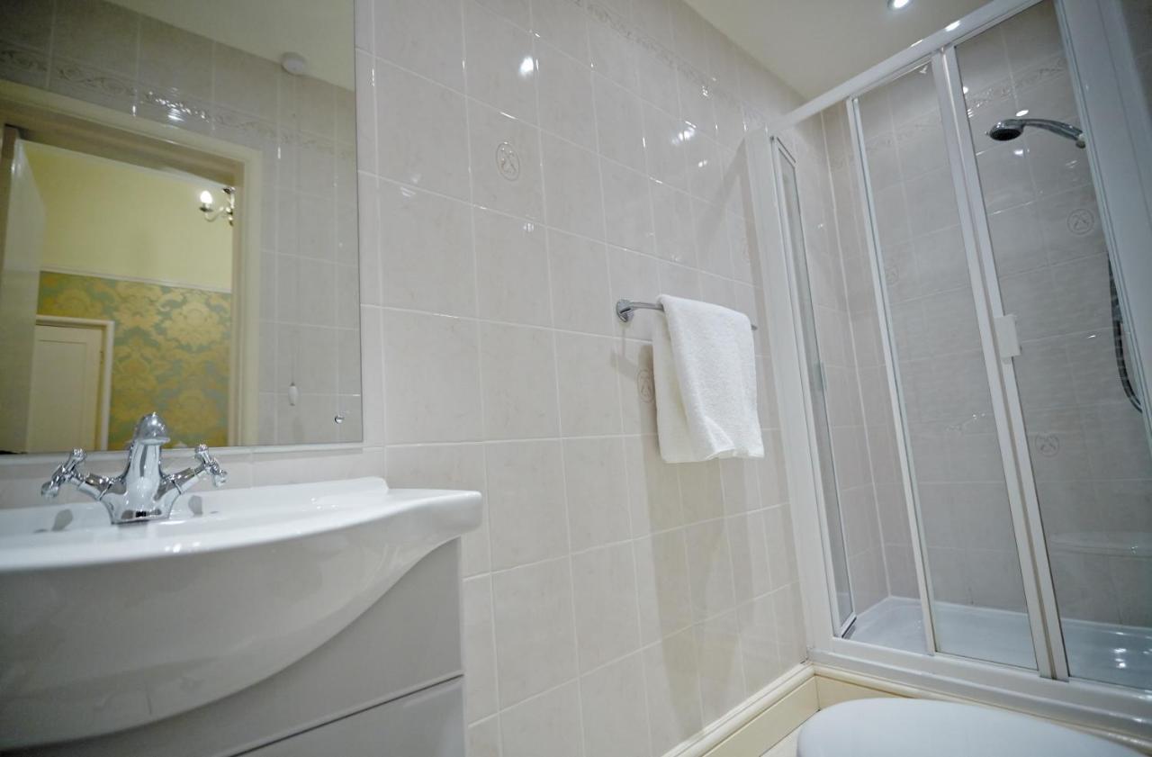 Cotford Hotel غْريت مالفيرن المظهر الخارجي الصورة